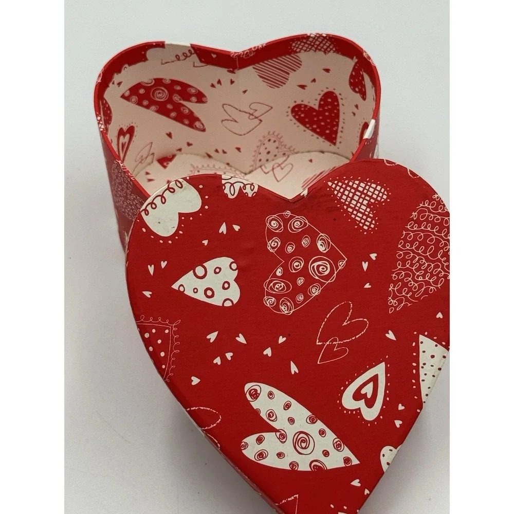 Vintage Hallmark‎ heart shaped cardboard box keepsakes/ gift box